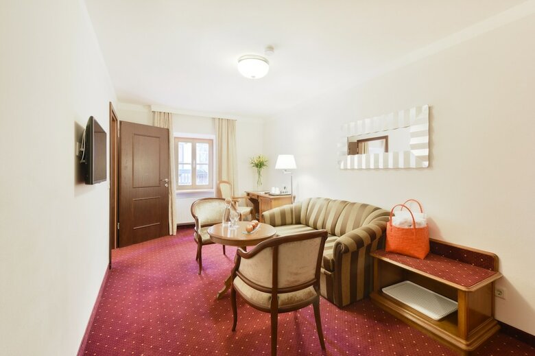 Cella Central Historic Boutique Hotel