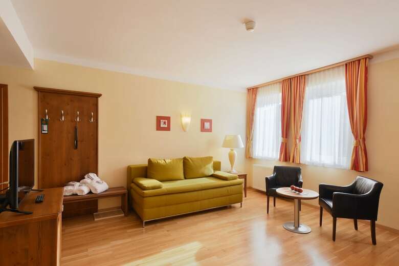 Cella Central Historic Boutique Hotel