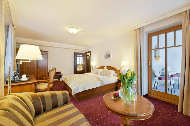 Cella Central Historic Boutique Hotel