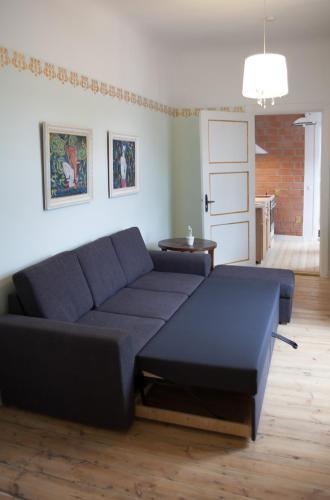 Aia 3 Apartment