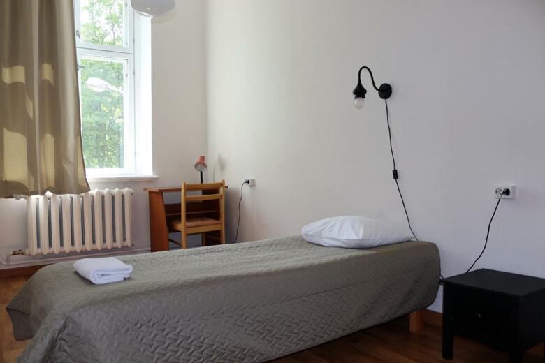 Hostel L�una