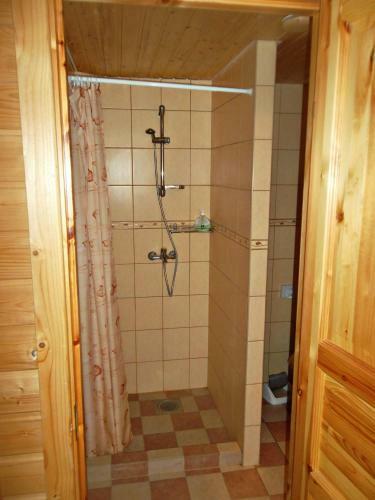 Hostal Kotka Housing