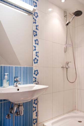 Hostal Arno Apartments