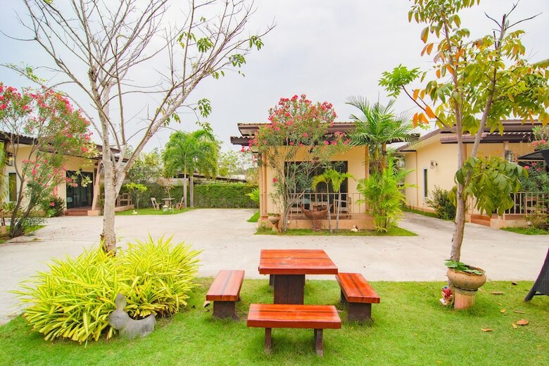 Hotel Oyo Nawang Resort
