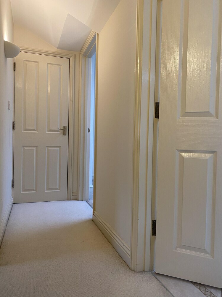 Suitely Berkeley Apartments