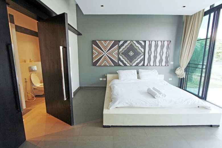 Pattaya Luxury Pool Villa