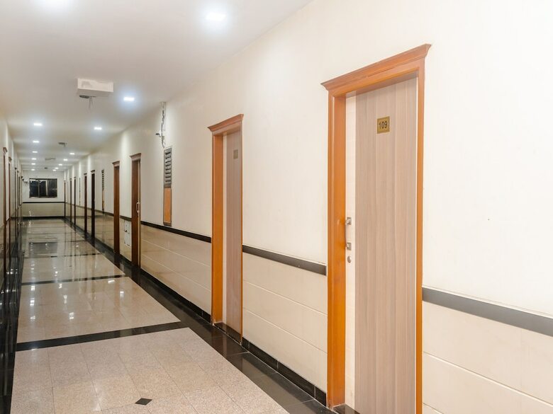 Tuliipstays - Hotel Ashok Bhiwandi