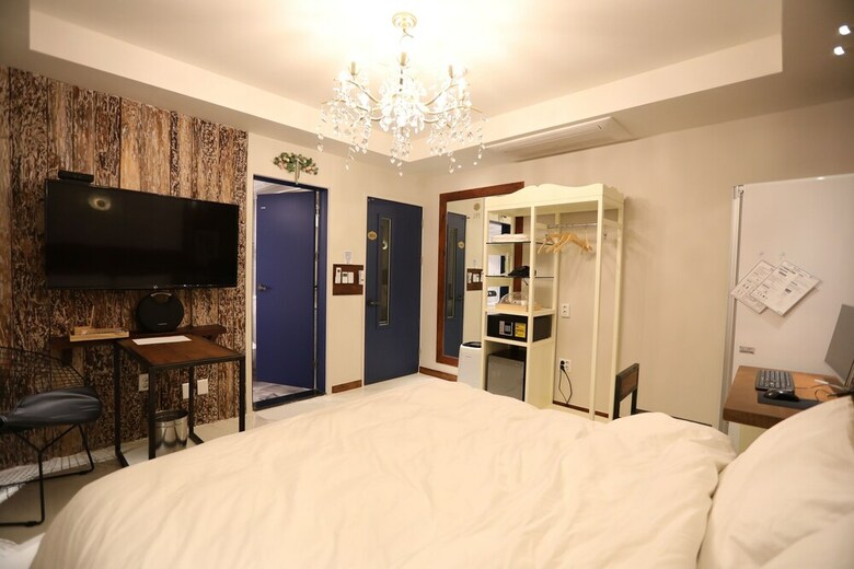 February Hotel Sinho