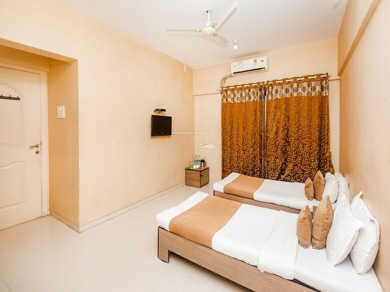 Hotel Tuliipstays - Pearl Residency