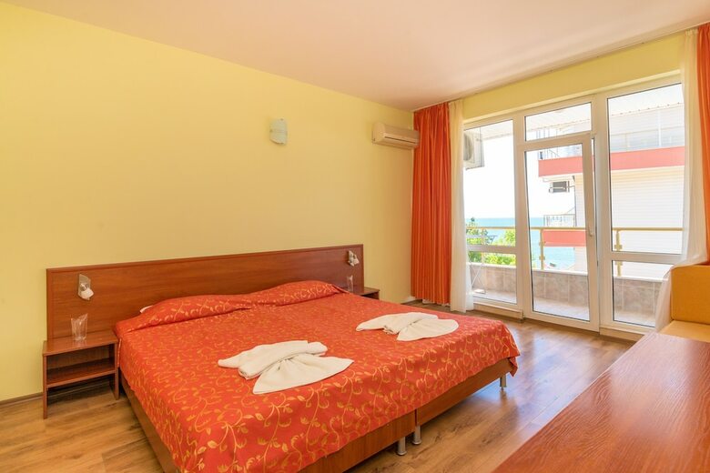 Hotel Iris Beach