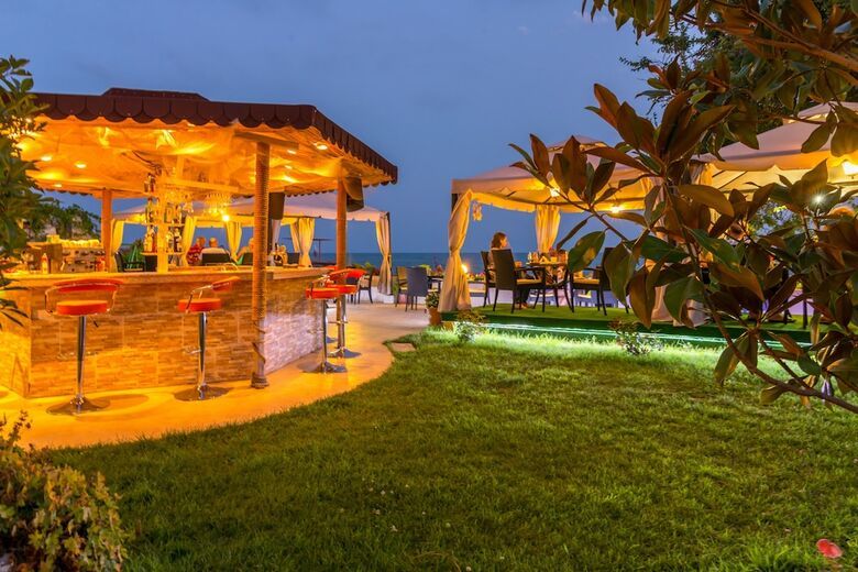 Hotel Iris Beach