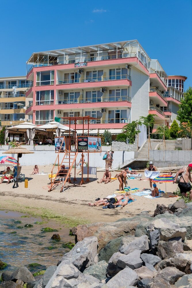 Hotel Iris Beach