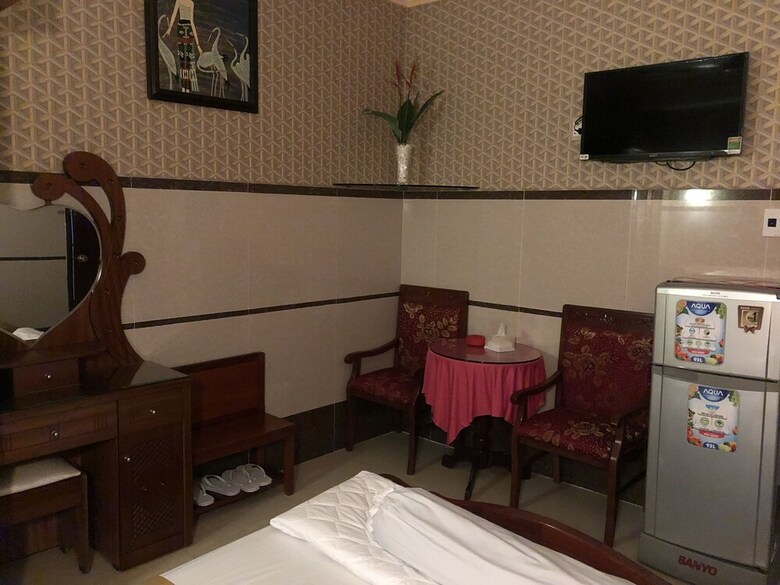 Hoang Quan Hotel
