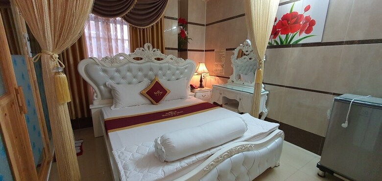 Hoang Quan Hotel