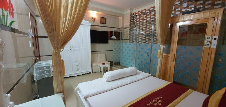 Hoang Quan Hotel
