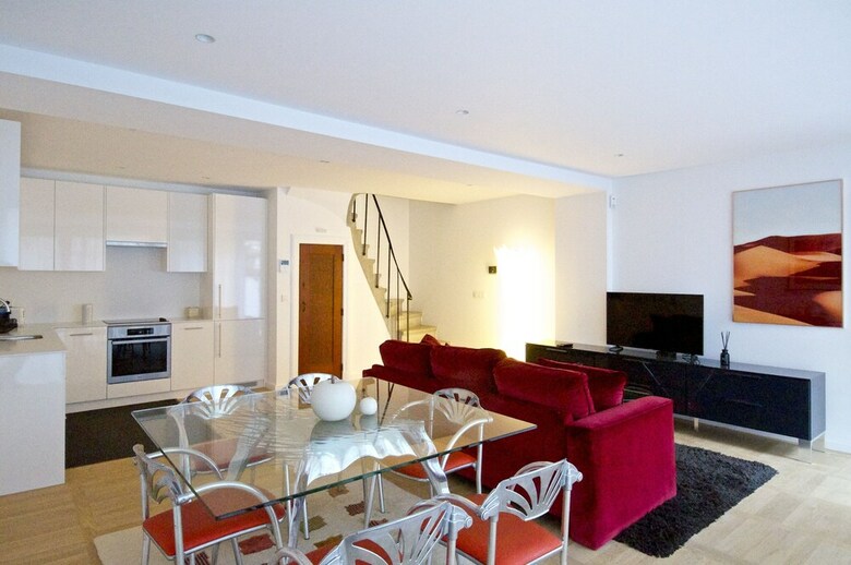 Luxury House 124