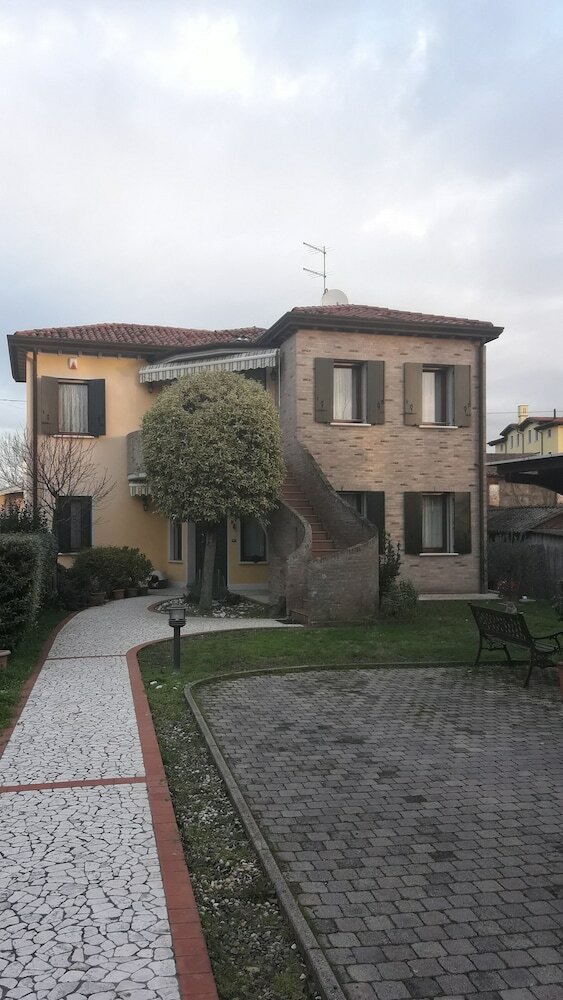 Bed & Breakfast Giardino Di Ro