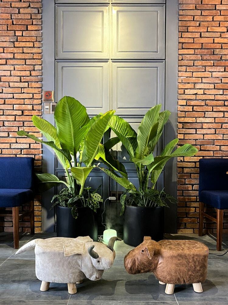 Aparthotel Hue Crown Boutique Hotel