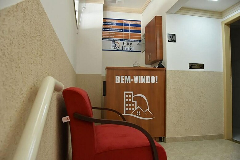 Oyo City Hotel