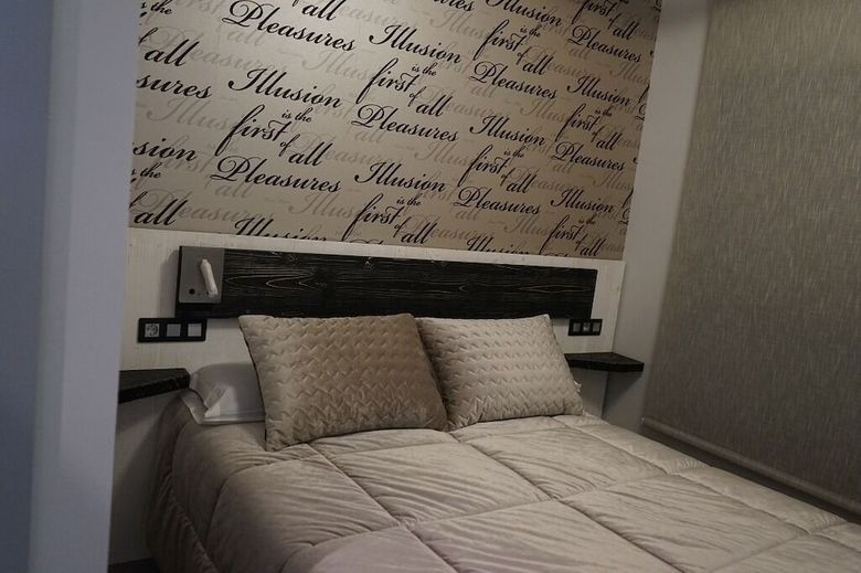 Hostal Canton Plaza