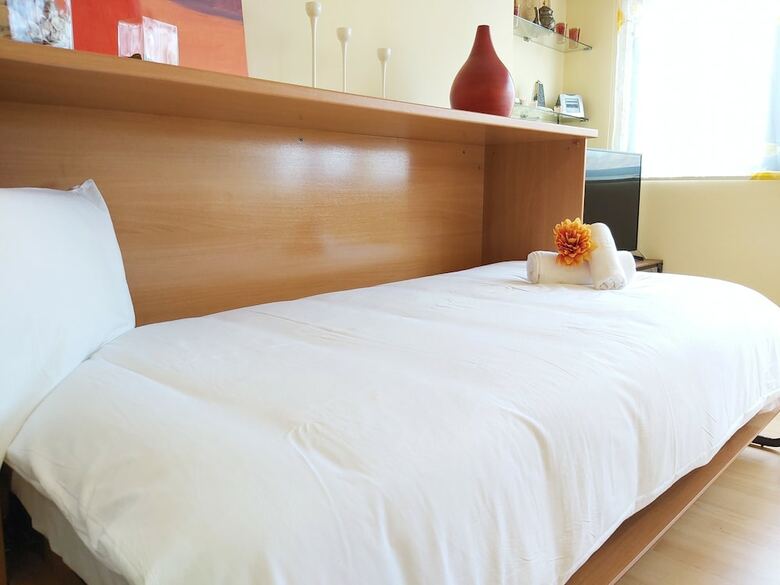 Apartamentos Del Parque Flats Estudio Martires