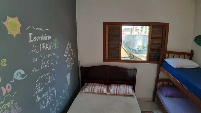 Hostal P� De Serra Pub Hostel
