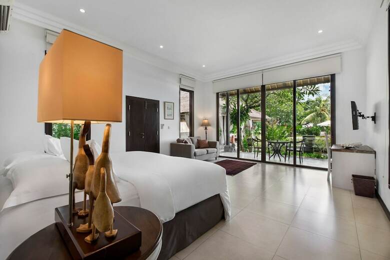 Bed & Breakfast Villa Pantai Karang