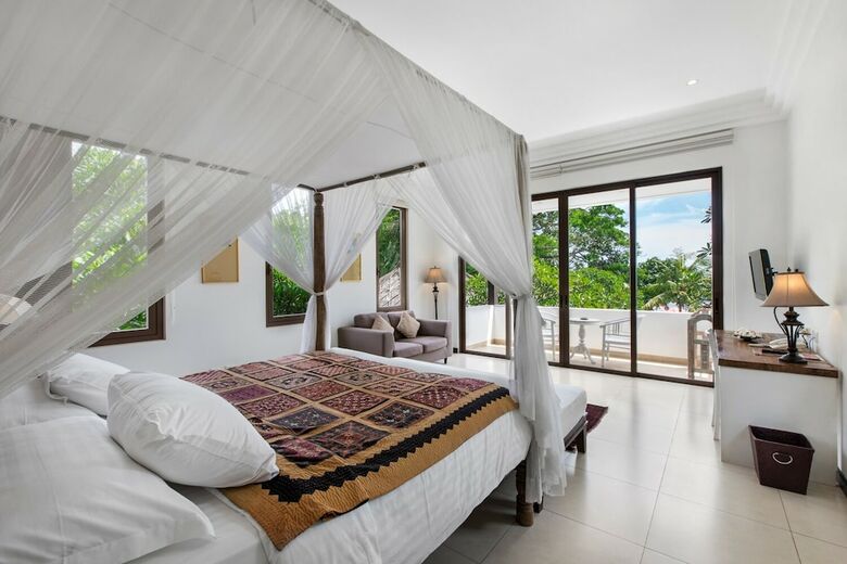 Bed & Breakfast Villa Pantai Karang