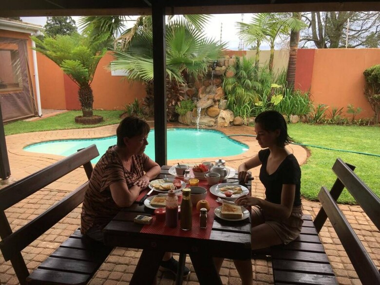 Hotel D & H Guesthouse