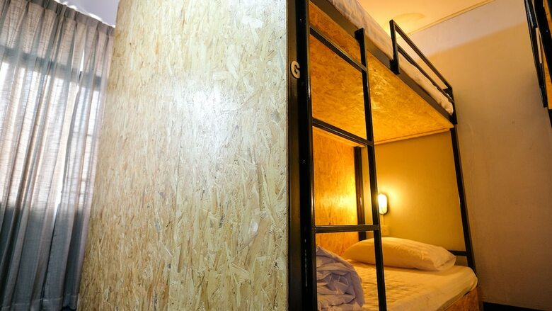 Hostal The Hubs Hug Hostel