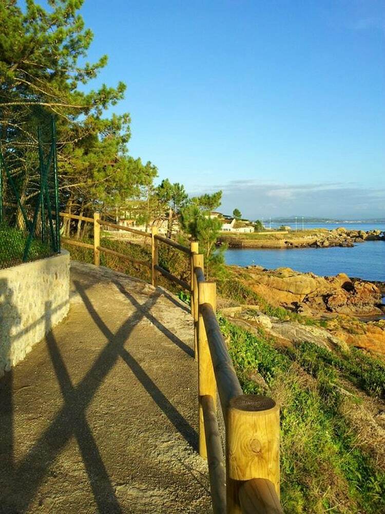 Apartment With 2 Bedrooms In Riveira