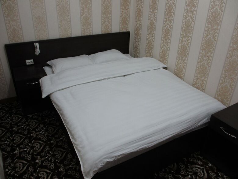 Hotel Grand Uzbegim
