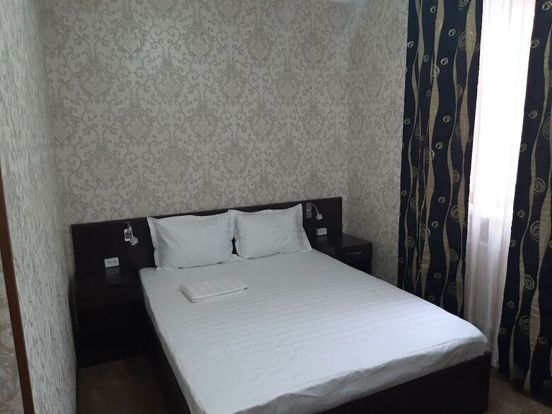 Hotel Grand Uzbegim