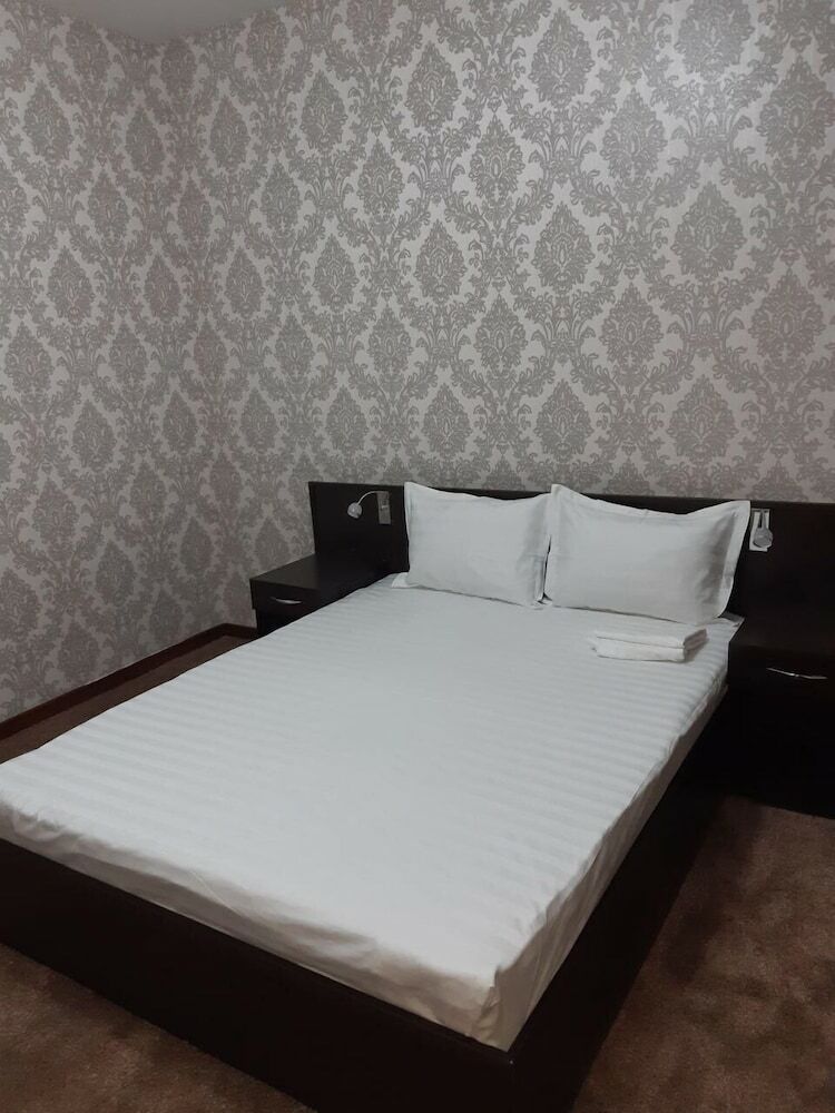 Hotel Grand Uzbegim