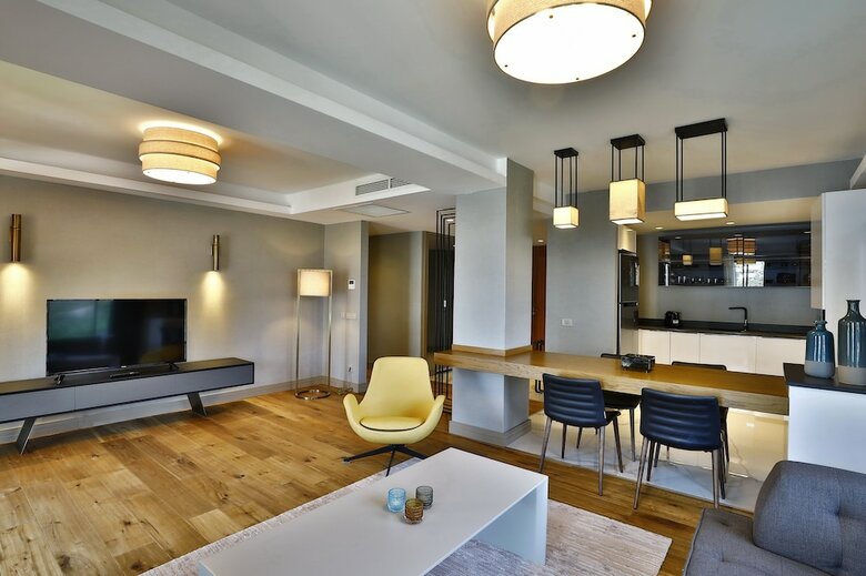 Serafina Mare Deluxe Residence