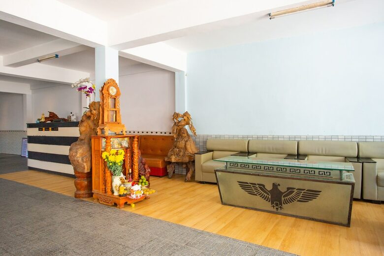 Hotel Oyo 762 Duc Anh