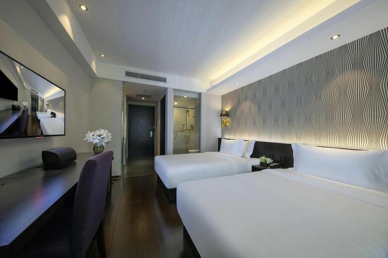 Orange Hotel Select North Railway