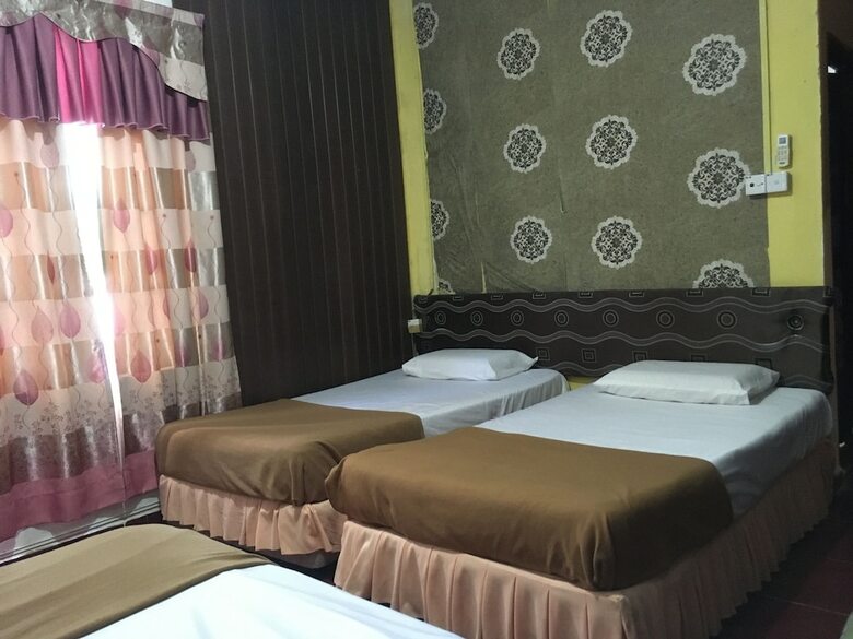 Hotel Oyo 89653 Anisaa Inn