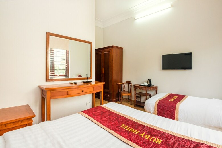 Spot On 767 Ruby Hotel