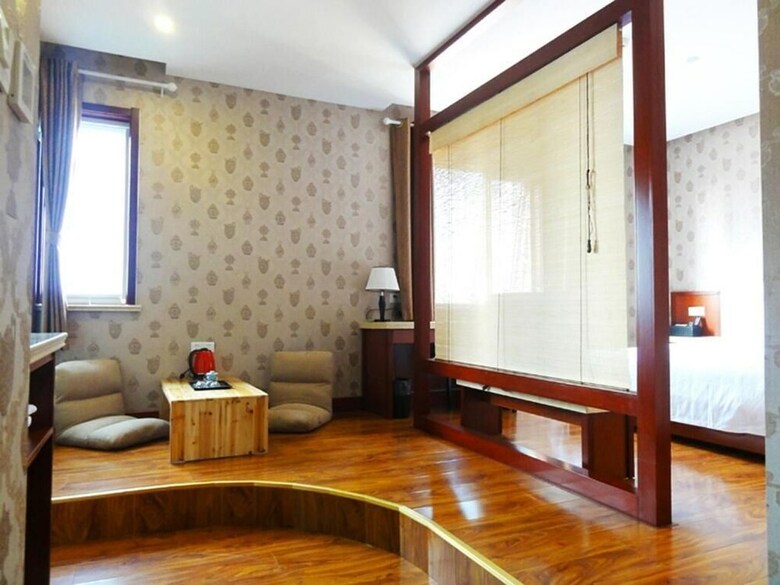 Huaqi Kaiserdom Hotel