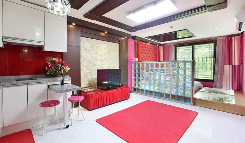 Flower Caravan Pension