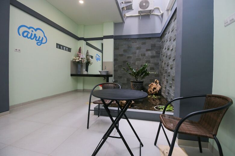 Hotel Airy Syariah Dukuh Pakis Dua 19b Surabaya