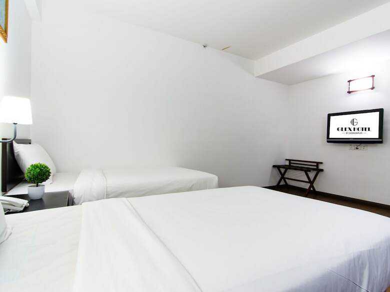 Oyo 89995 Glex Hotel Pandan City