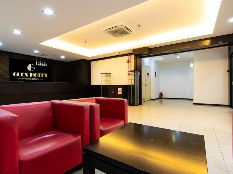 Oyo 89995 Glex Hotel Pandan City