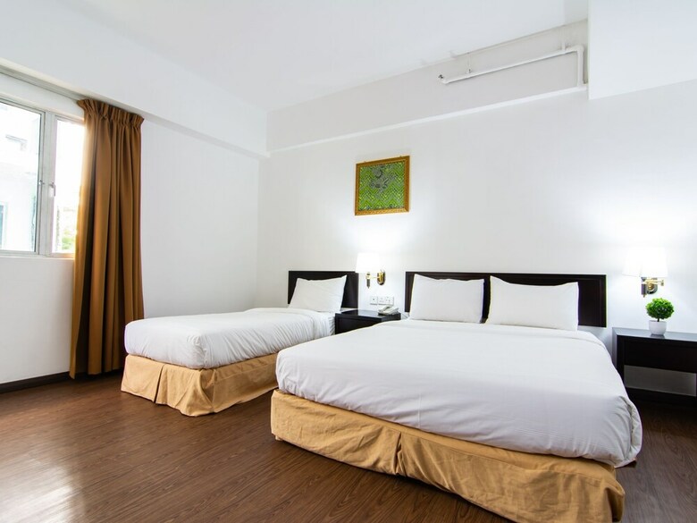 Oyo 89995 Glex Hotel Pandan City