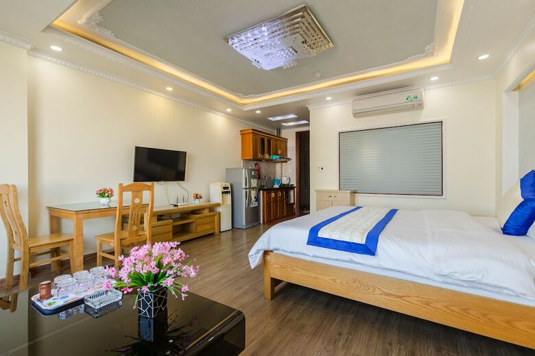 Pho Xanh Marina Hotel