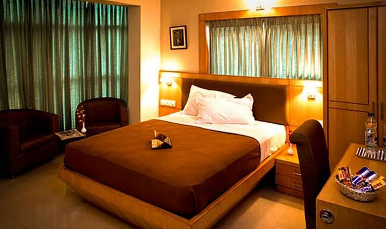 Nexstay Rainbow Business Hotel