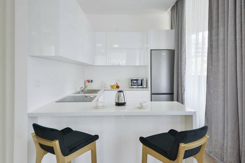 Blue Moon Apartments