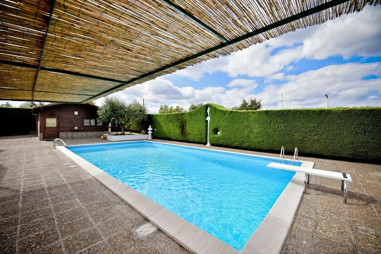 I Cinque Trulli With Swimming Pool