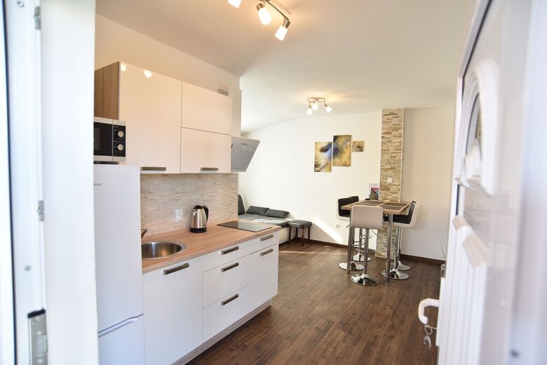 Apartment House